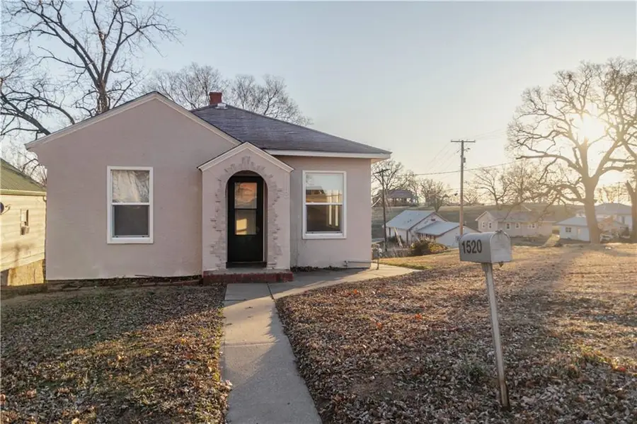 1520 S 7th Street, Atchison, KS 66002 - Image #2