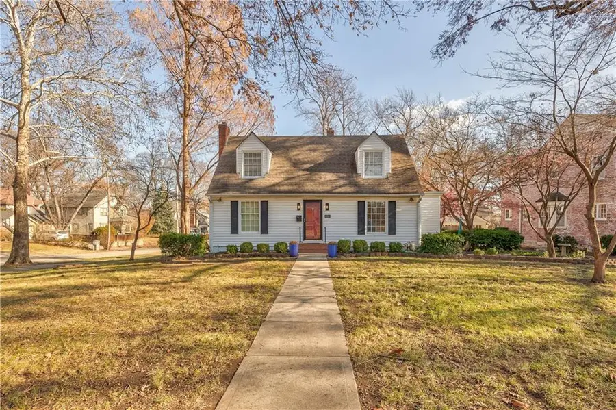 6203 Morningside Drive, Kansas City, MO 64113 - Image #2