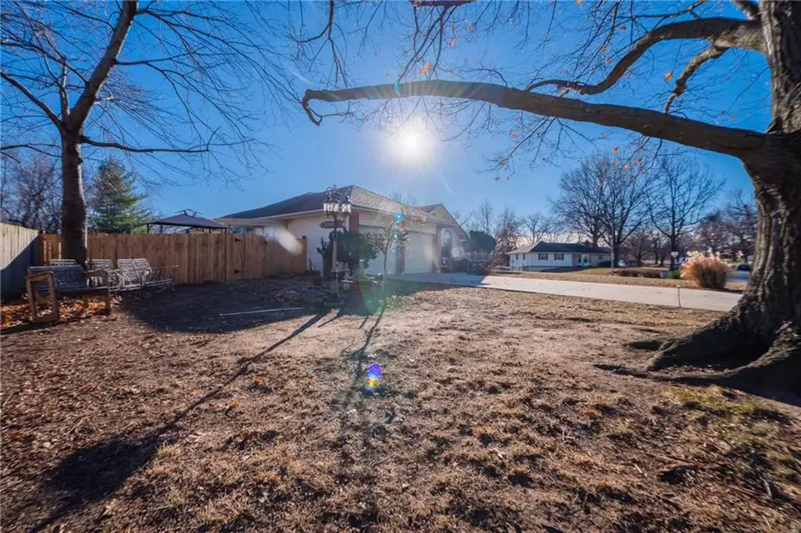 7801 N Garfield Avenue, Kansas City, MO 64118 - Image #3