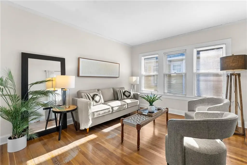 7341 Main Street, Kansas City, MO 64114 - Image #1