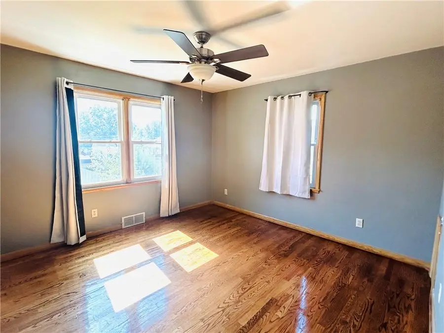 824 Garden Street, Saint Joseph, MO 64504 - #2