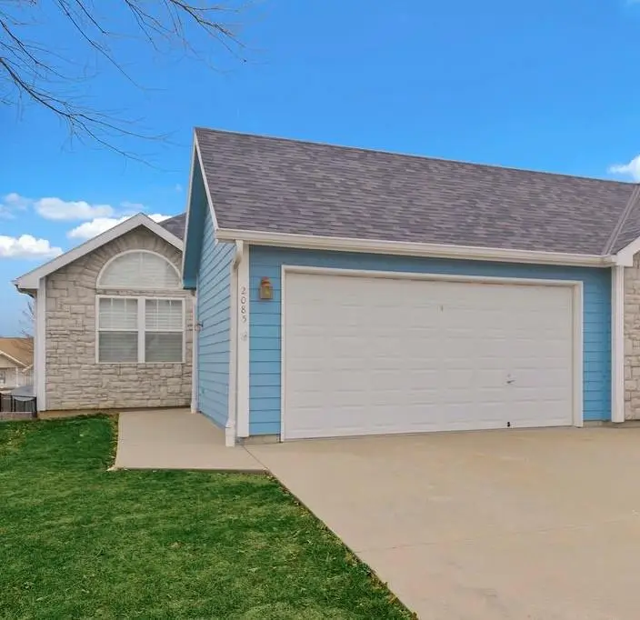 2085 Country View Court, Tonganoxie, KS 66086 - Image #1