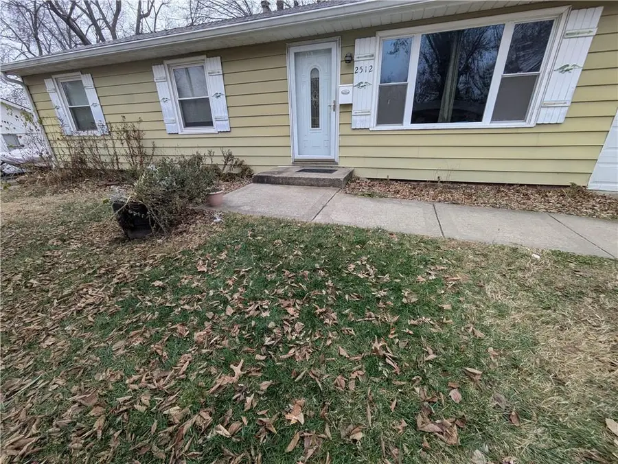 2512 Queen Ridge Drive, Independence, MO 64055 - Image #3
