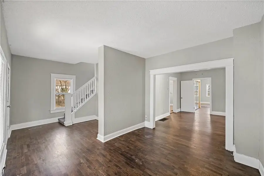 6821 Bales Avenue, Kansas City, MO 64132 - Image #3