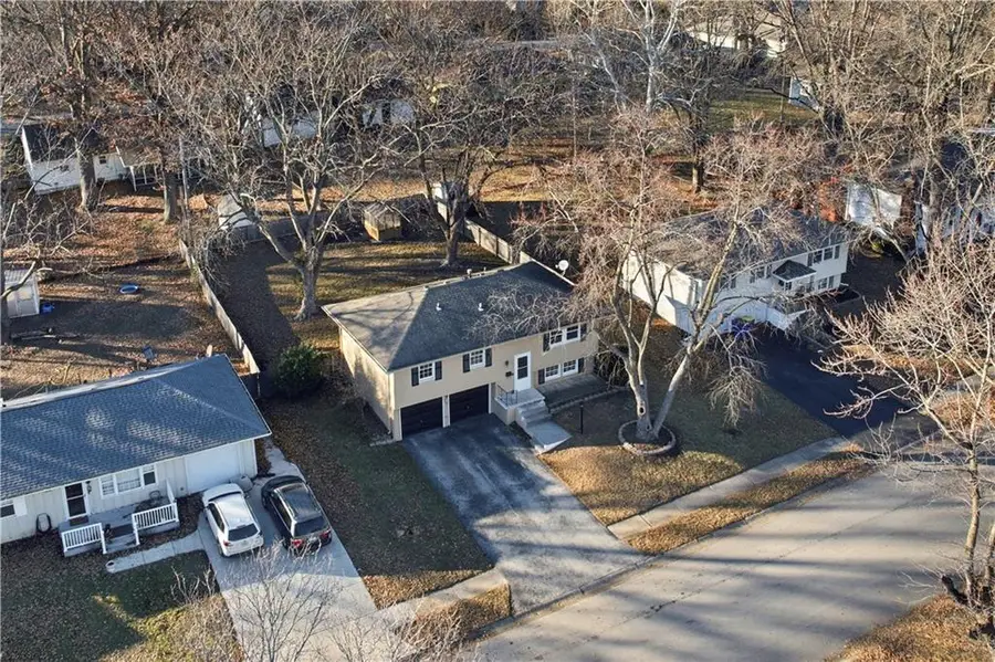 400 NE Sharon Drive, Lees Summit, MO 64063 - Image #2