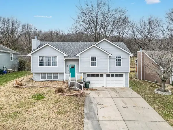 2204 S 19th Terrace, Leavenworth, KS 66048