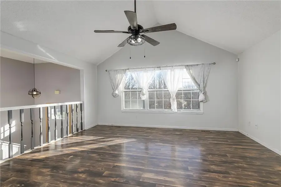 2204 S 19th Terrace, Leavenworth, KS 66048 - #3