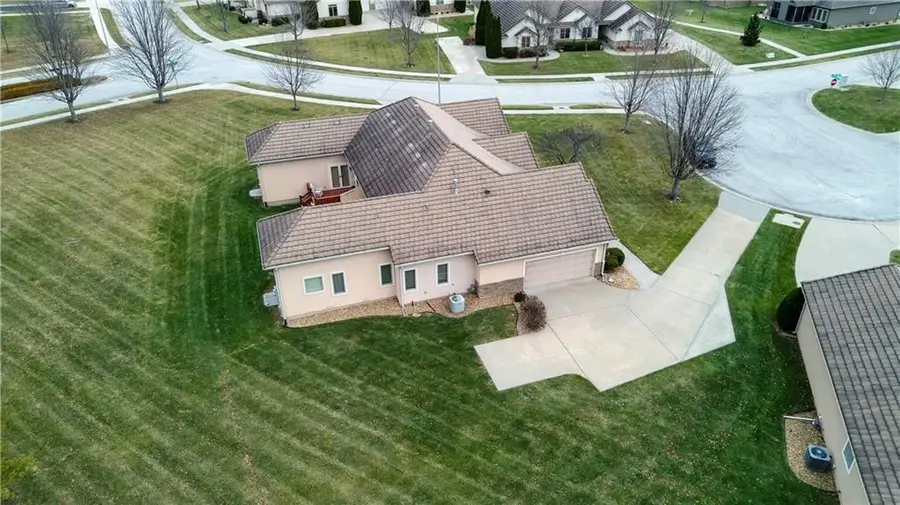 4118 NE Chapel Manor Court, Lees Summit, MO 64064 - Image #2