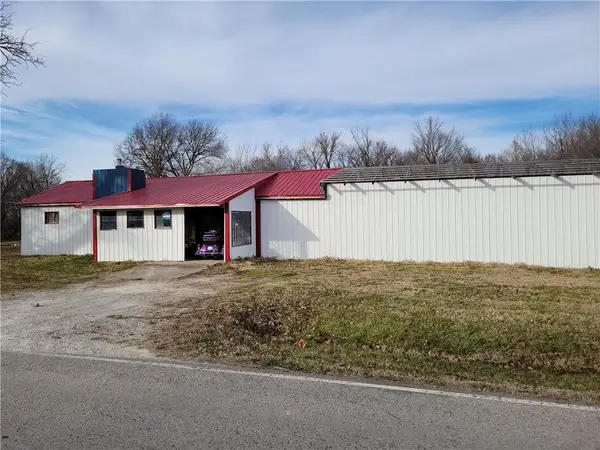 662 E 600th Avenue, Pittsburg, KS 66762