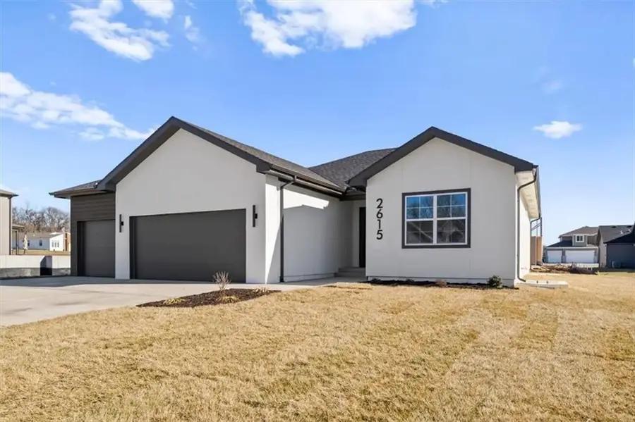 2615 SW Tracker Lane, Lees Summit, MO 64082 - Image #2