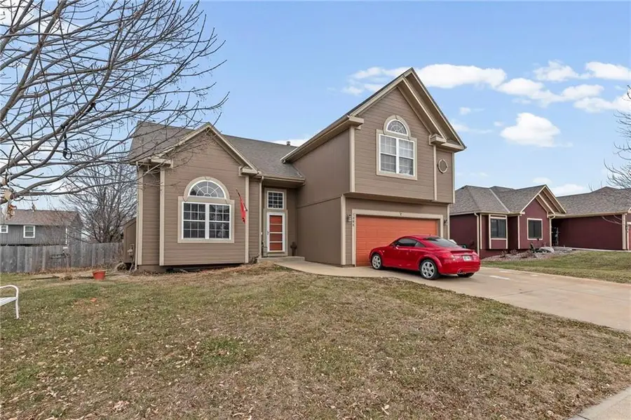 1308 N 3rd Street E, Louisburg, KS 66053 - Image #3
