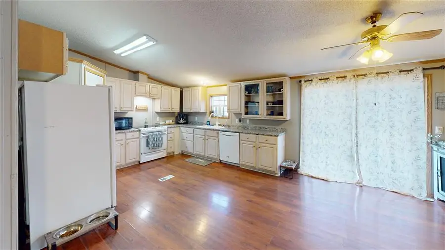 104 S Bailey Road, Pittsburg, KS 66762 - Image #3