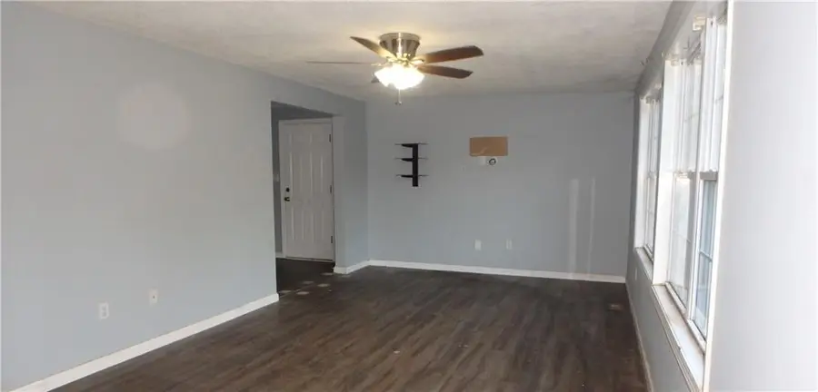 2625 NE 37th Street, Topeka, KS 66617 - Image #2