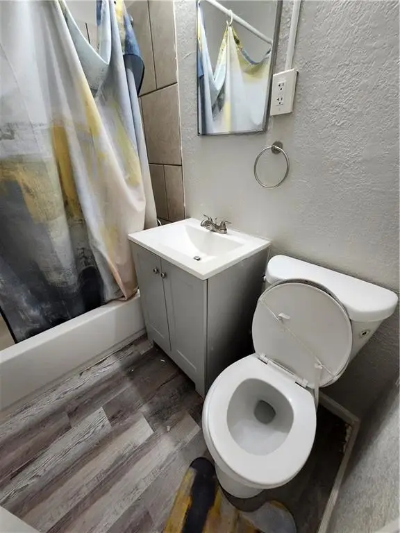 2129 E 77th Terrace, Kansas City, MO 64132 - Image #3