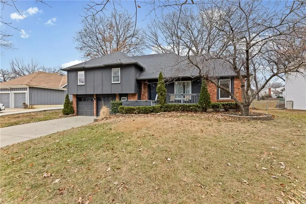 11716 W 101st Street, Overland Park, KS 66214 - Image #1