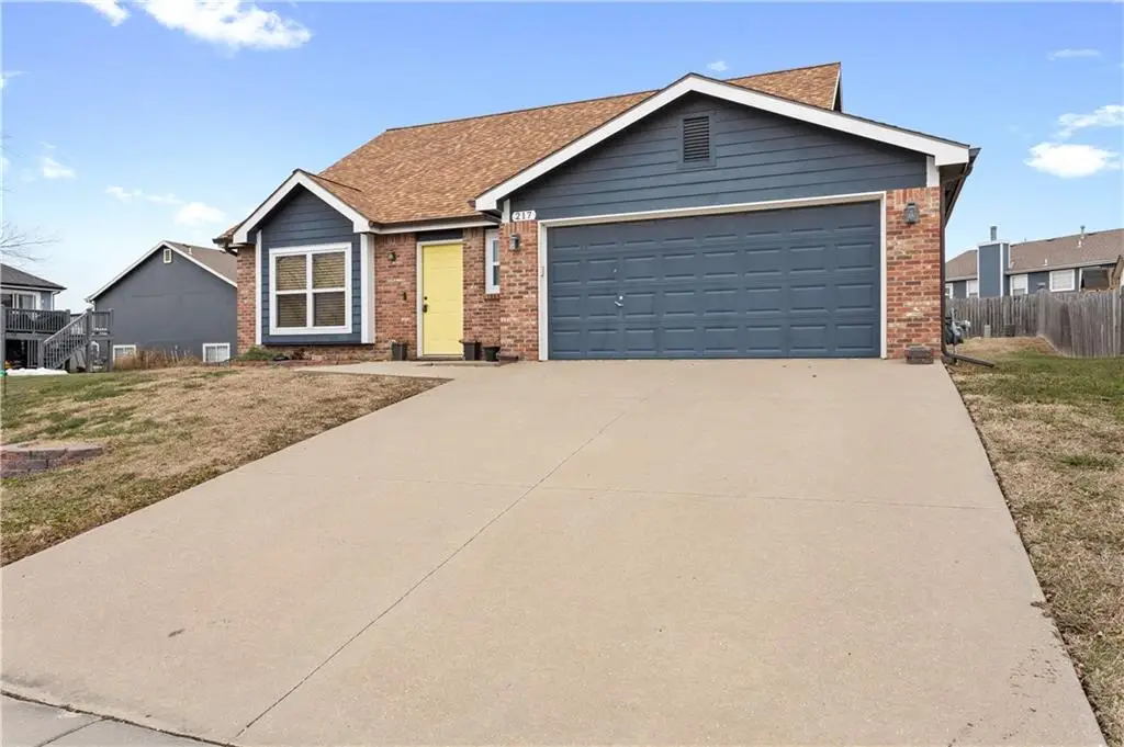 217 Montrose Circle, Eudora, KS 66025 - Image #1