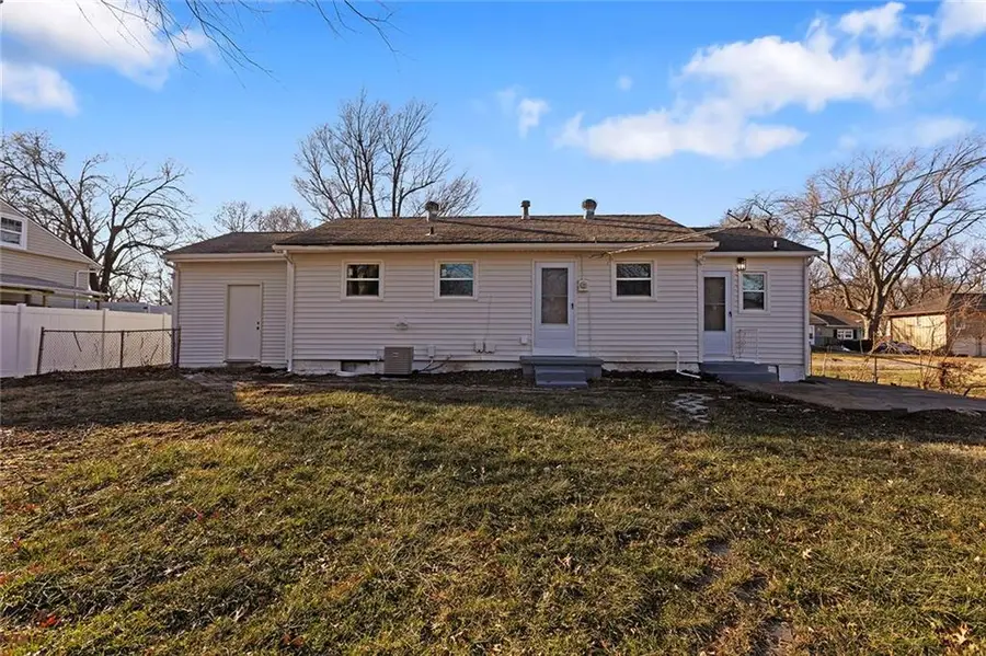 609 Florence Avenue, Lees Summit, MO 64063 - Image #3