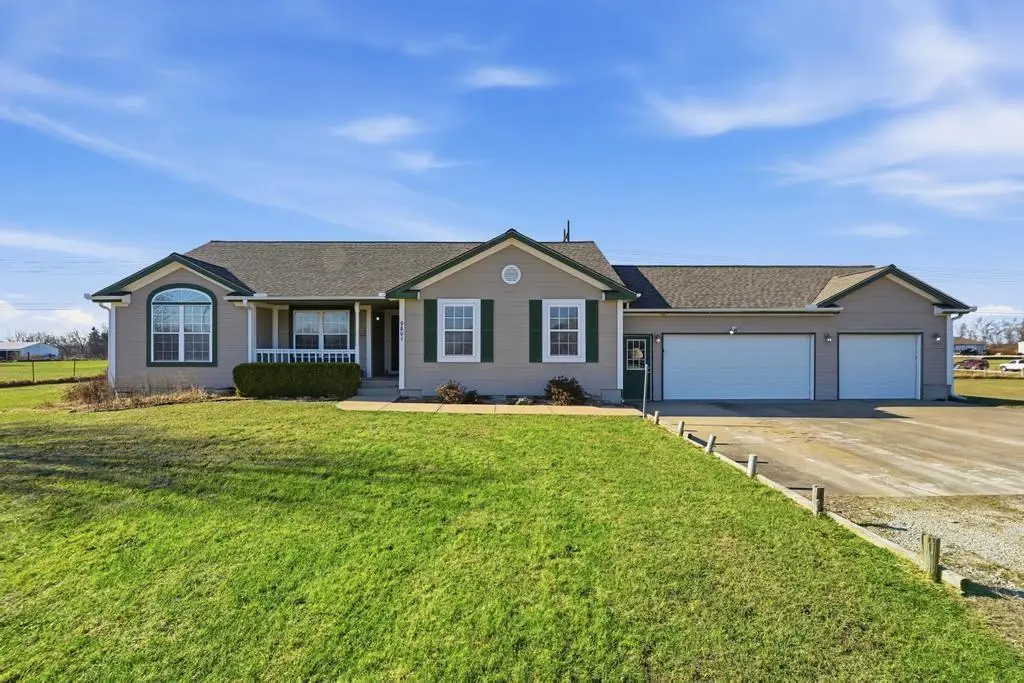 9801 E Seville Circle, Peculiar, MO 64078 - Image #1