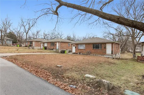 206-216 E South Avenue, Belton, MO 64012