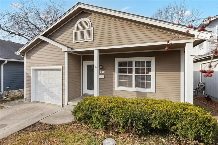 4528 Genessee Street, Kansas City, MO 64111 - Image #3