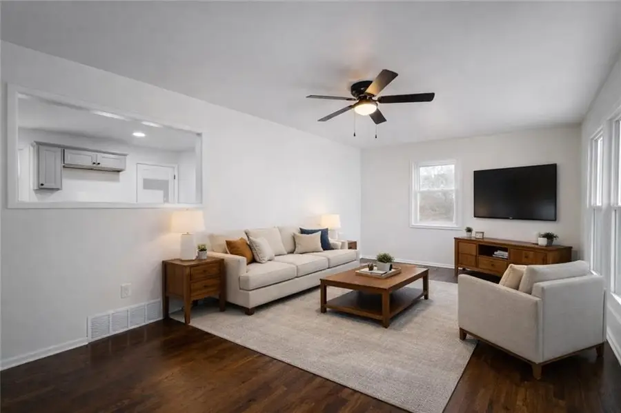 3310 S 30th Street, Saint Joseph, MO 64503 - Image #3