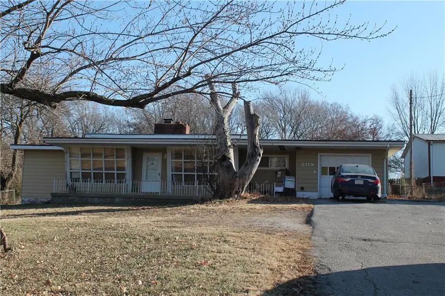 2119 S Lees Summit Road S, Independence, MO 64050 - Image #2