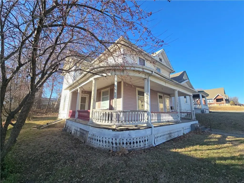 121 N 10th Street, Atchison, KS 66002 - Image #1