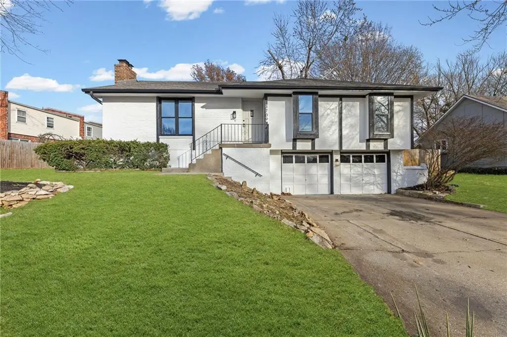 3709 Grant Street, Lees Summit, MO 64064 - Image #1