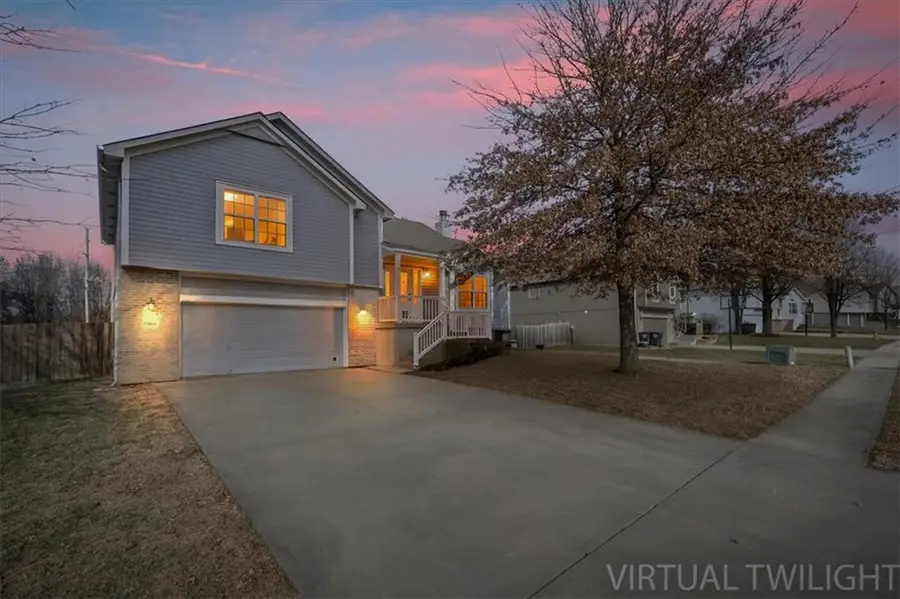 15614 Pebble Terrace, Basehor, KS 66007 - Image #2