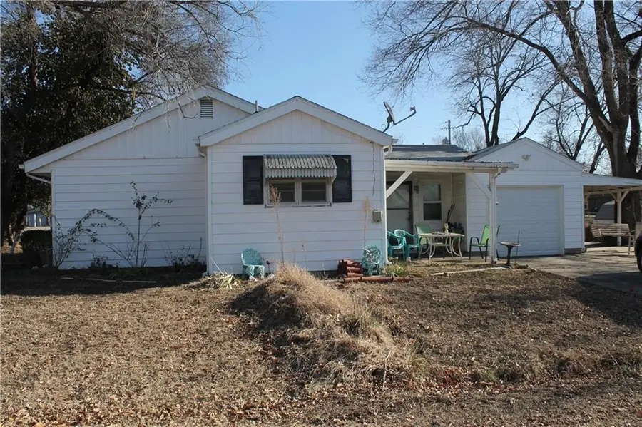 305 SW 8th Street, Oak Grove, MO 64075 - Image #3