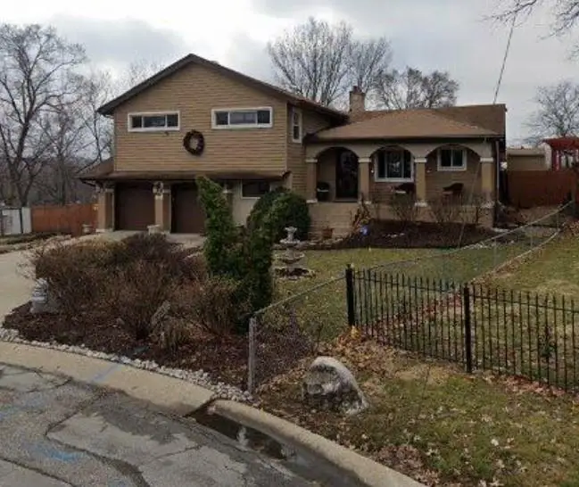 5262 Elmwood Avenue, Kansas City, MO 64130 - Image #1