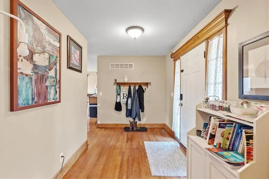 1607 NW Pin Oak Court, Grain Valley, MO 64029 - Image #3