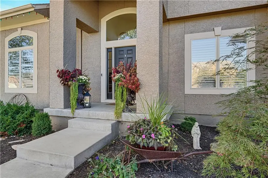 5303 W 166th Terrace, Overland Park, KS 66085 - #3