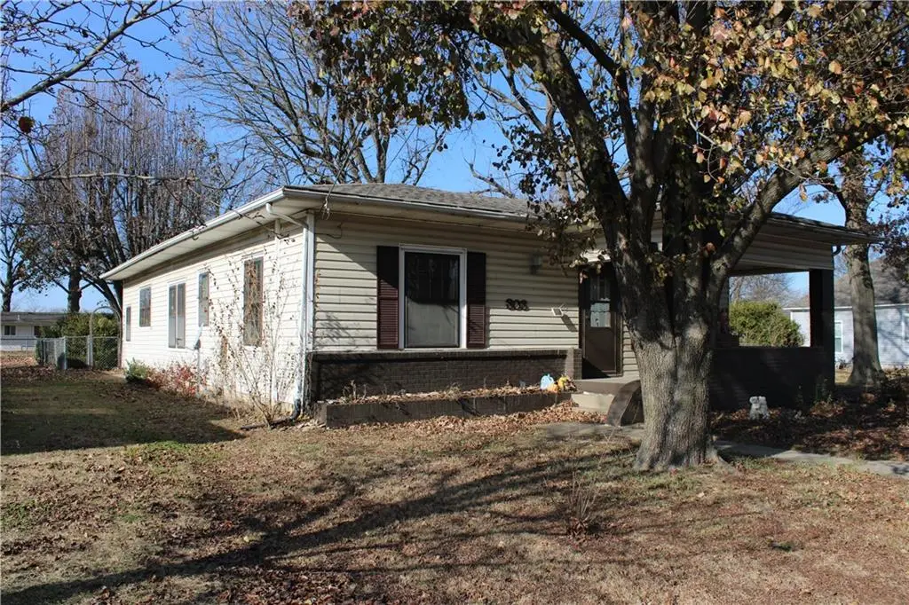 303 N Labette Street, Frontenac, KS 66763 - Image #1