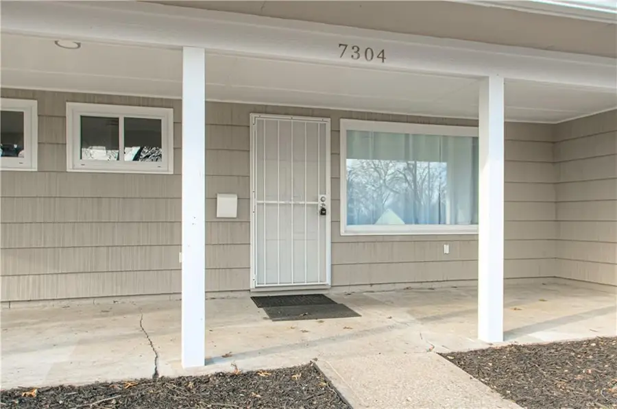 7304 E 109th Terrace, Kansas City, MO 64134 - Image #3
