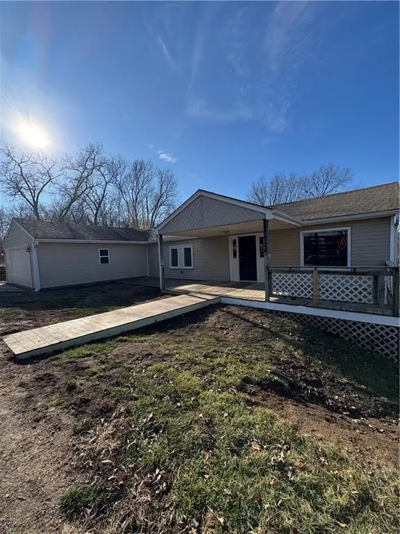 30024 NE 142nd Terrace, Excelsior Springs, MO 64024