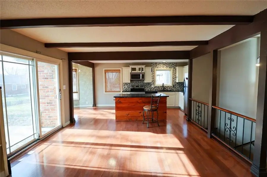 2912 NW Bedford Court, Blue Springs, MO 64015 - #3