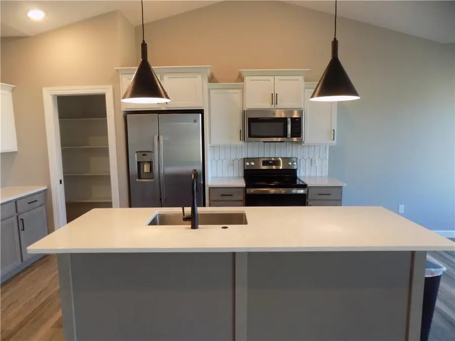 1215 Alexander Court, Ottawa, KS 66067 - Image #2