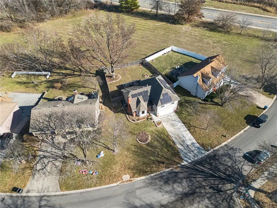 716 NE Thames Drive, Lees Summit, MO 64086 - Image #2
