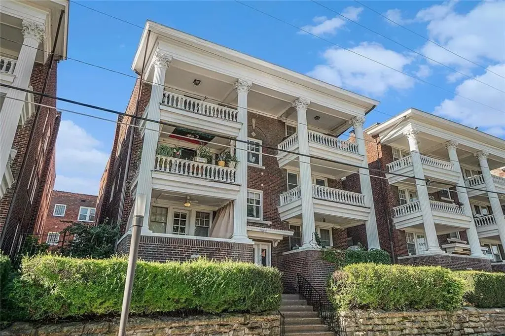 317 E 43rd Street #1E, Kansas City, MO 64111 - Image #1