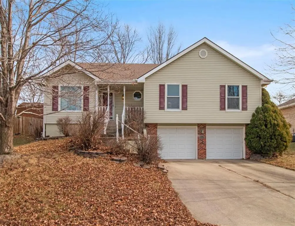 6913 T Gabbert Drive, Pleasant Valley, MO 64068 - Image #1
