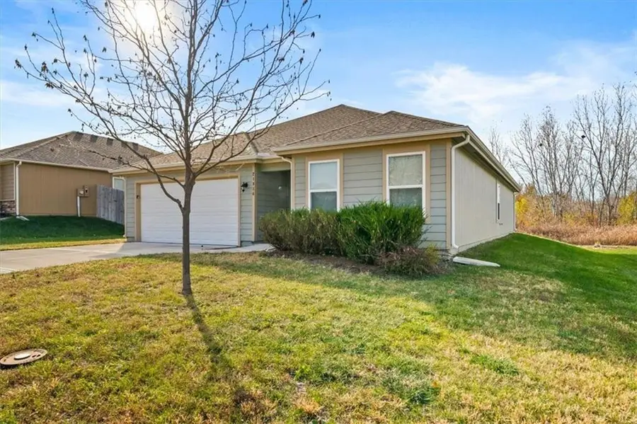 21814 Franklin Street, Spring Hill, KS 66083 - Image #3