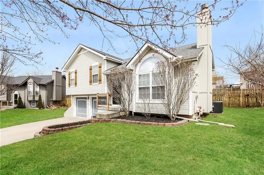 8424 NE 107th Court, Kansas City, MO 64157 - Image #2