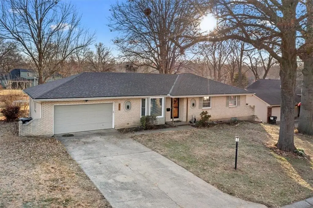 11213 E 61st Street, Raytown, MO 64133 - Image #1