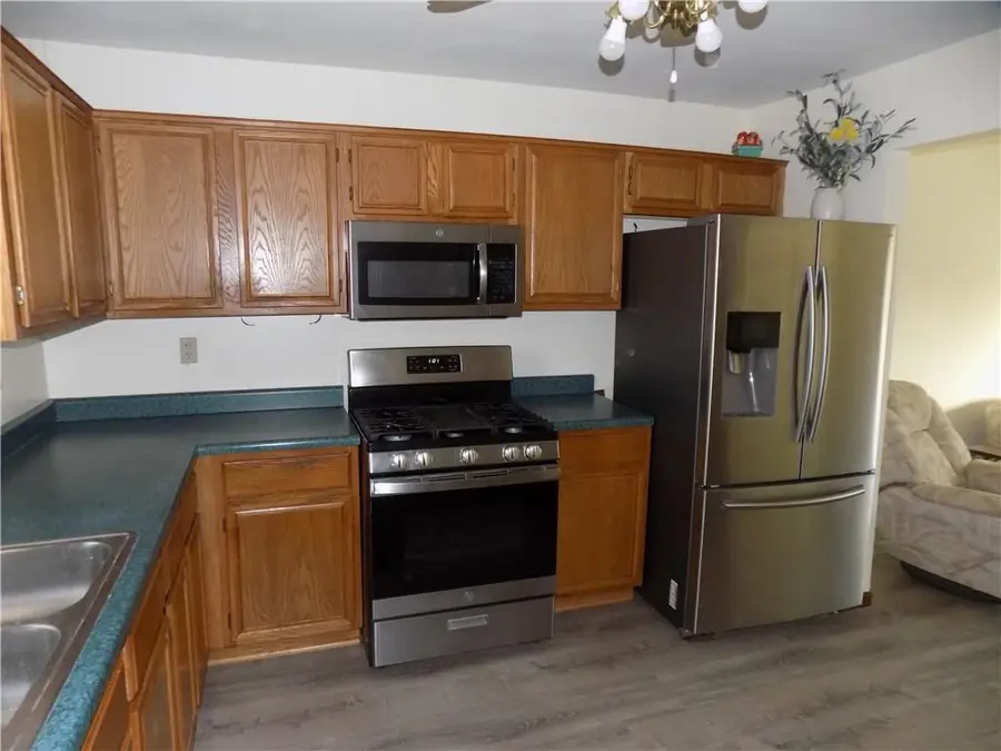 105 Jefferson Street, Pomona, KS 66076 - #3