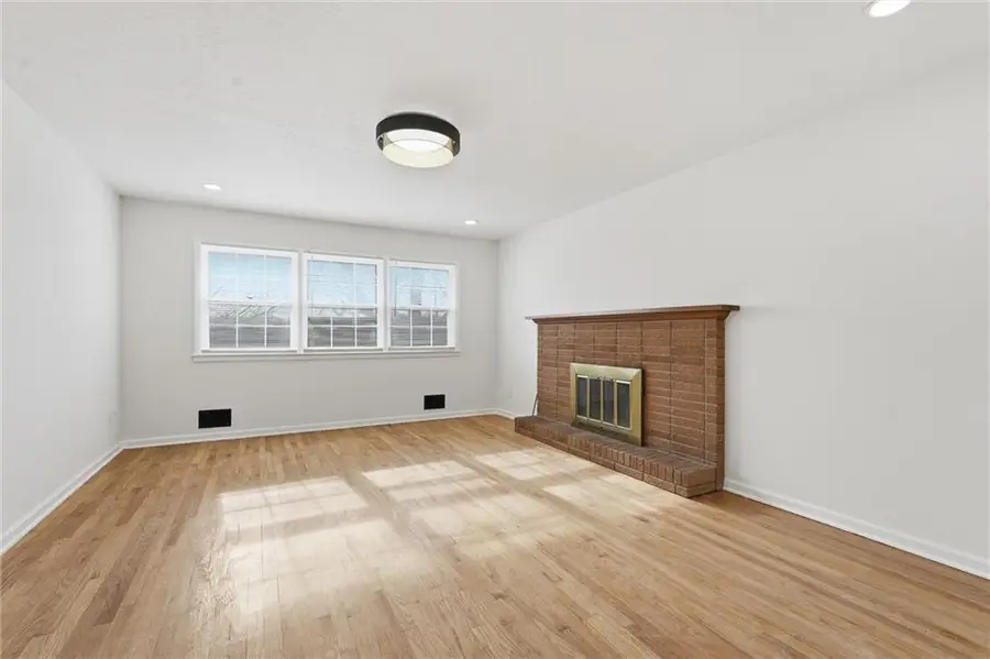 9809 E 82nd Terrace, Raytown, MO 64138 - #3