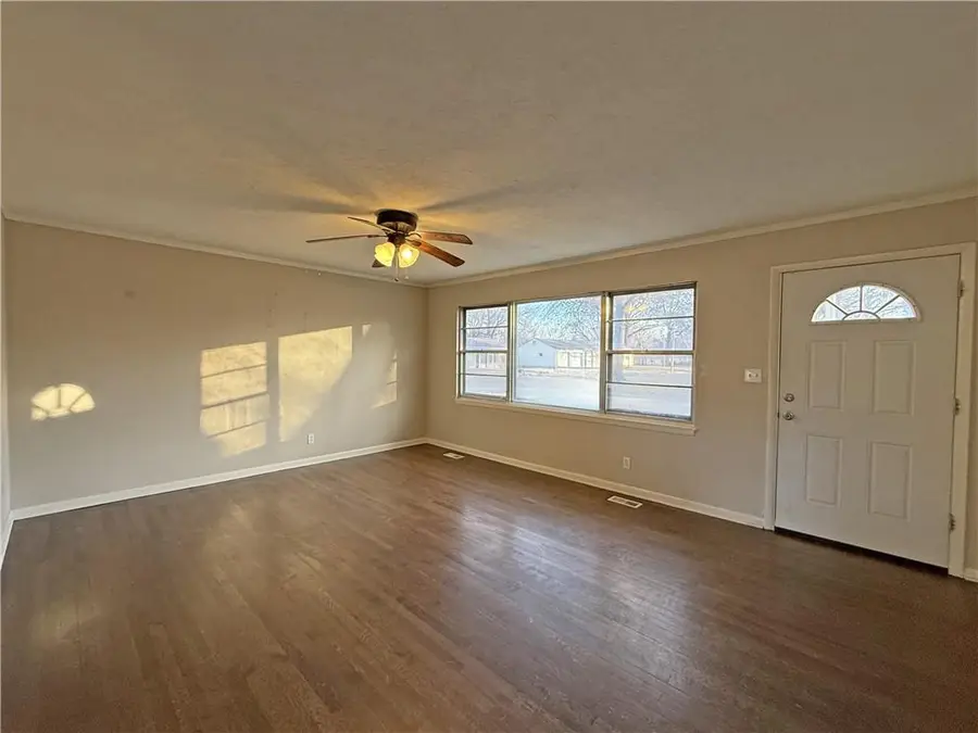 4516 E 112th Terrace, Kansas City, MO 64137 - Image #2