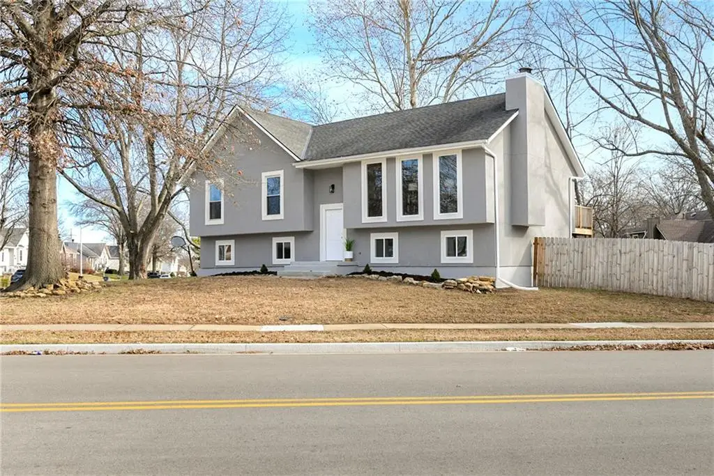 15709 W 127th Terrace, Olathe, KS 66062 - Image #1