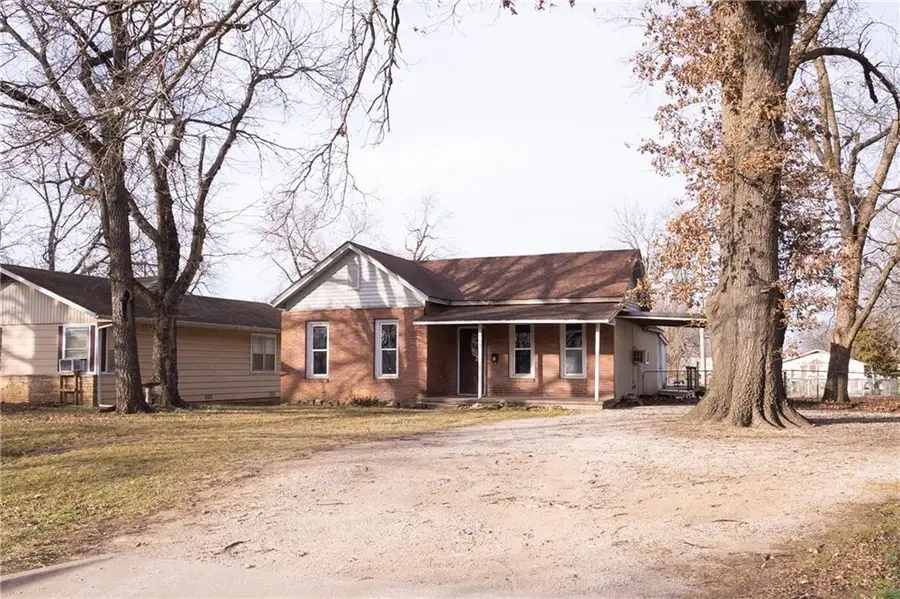 904 E 5th Street, Cherryvale, KS 67335 - Image #2