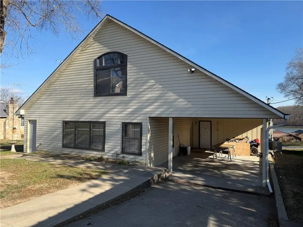 31435 Lofty Lane, Edwards, MO 65326 - Image #1